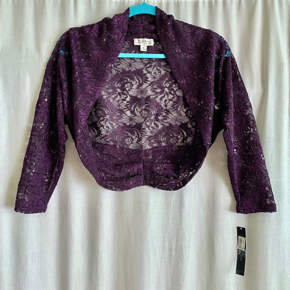 Tahari women's vest blouse. Dark purple. Lace with sparkles. Size S. New NWT